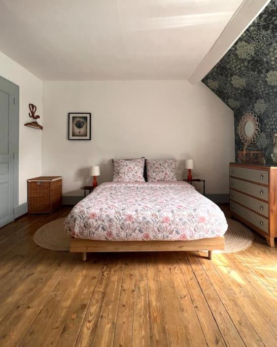 Charmante Maisonette A Arconnay מראה חיצוני תמונה