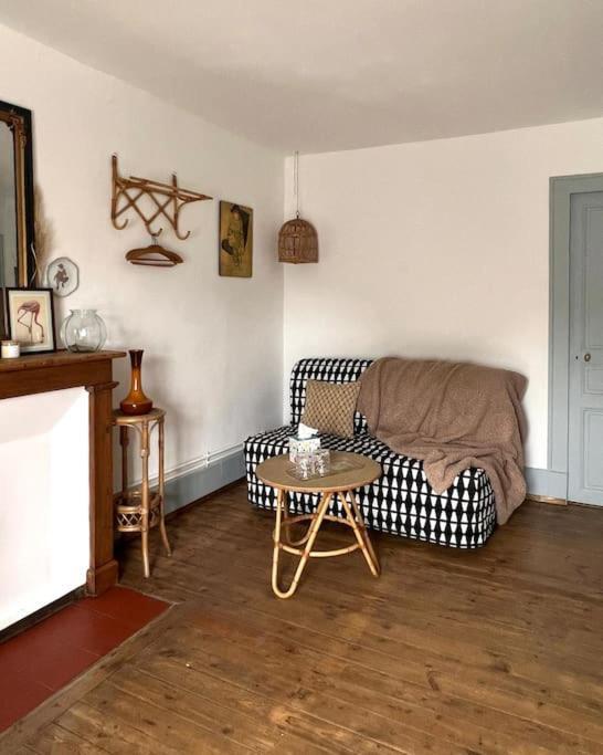 Charmante Maisonette A Arconnay מראה חיצוני תמונה