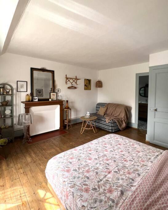 Charmante Maisonette A Arconnay מראה חיצוני תמונה